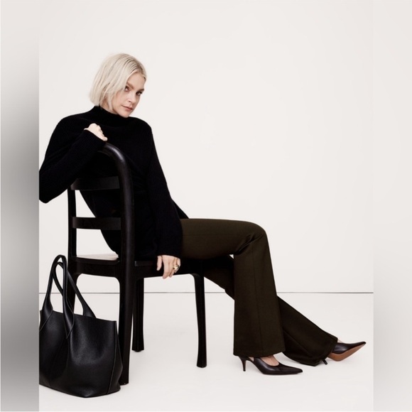 NWT! Banana Republic Ganache Brown Flare Everywhere Ponte Pant - Multiple 💜 - Picture 3 of 8